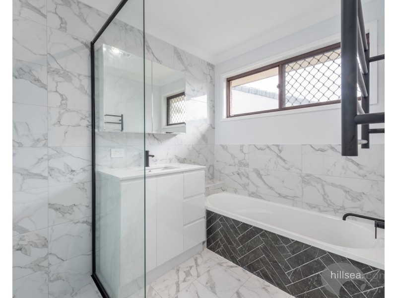 7 Minden Crescent, Helensvale QLD 4212