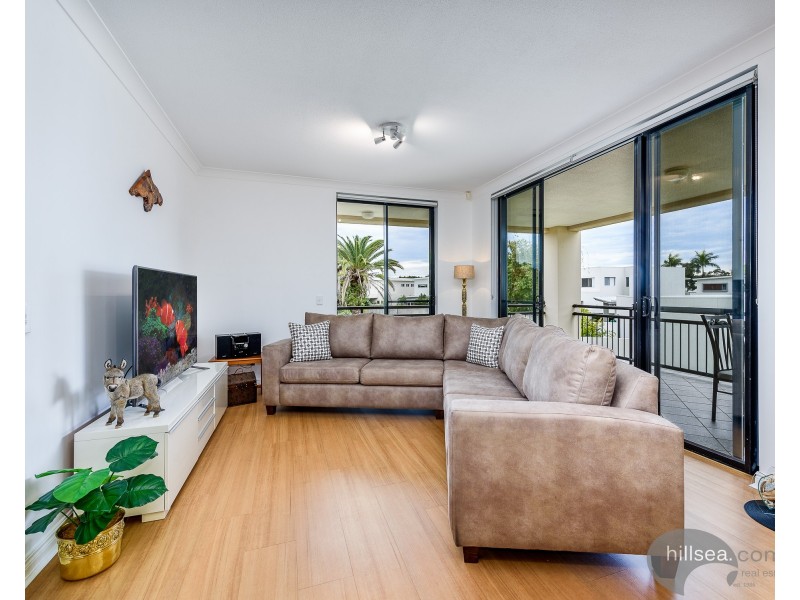 7006 Phoenix Palms Drive, Hope Island QLD 4212