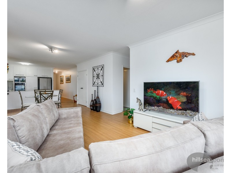 7006 Phoenix Palms Drive, Hope Island QLD 4212