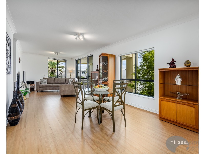 7006 Phoenix Palms Drive, Hope Island QLD 4212