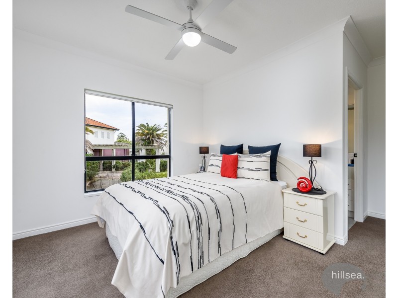 7006 Phoenix Palms Drive, Hope Island QLD 4212