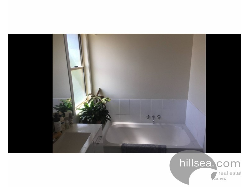 10/62-64 Brown Street, Labrador QLD 4215