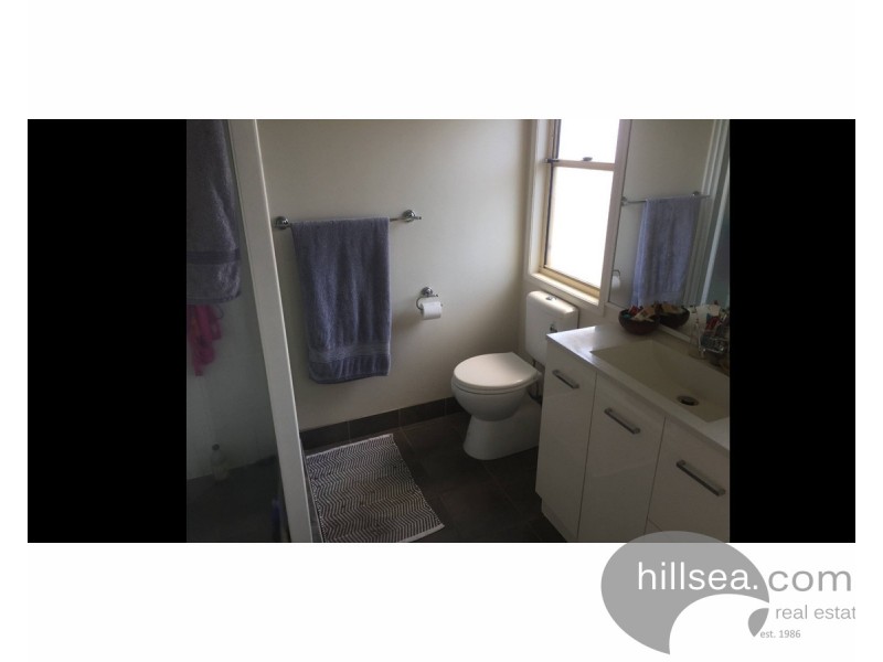 10/62-64 Brown Street, Labrador QLD 4215