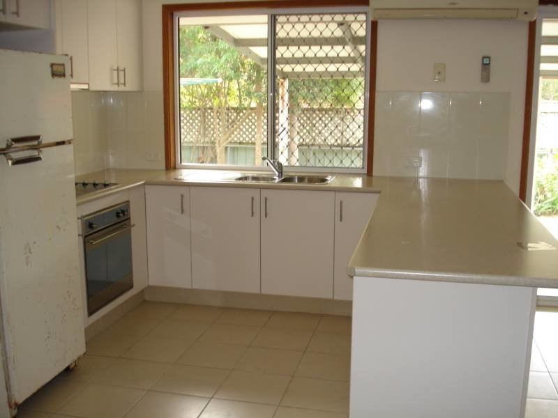 73 Studio Drive, Oxenford QLD 4210