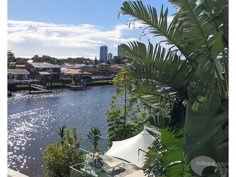 5207/5 Harbour Side Court, Biggera Waters QLD 4216