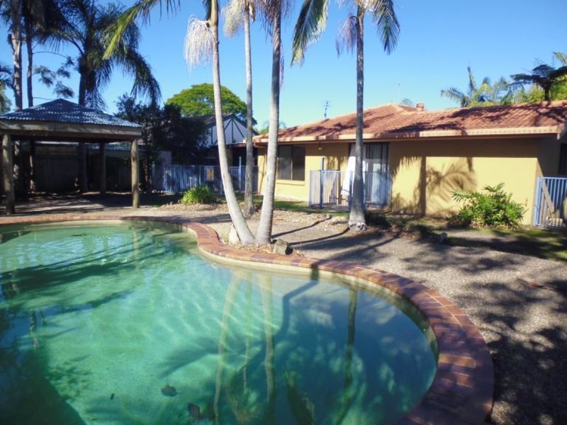 8 Wandilla Drive, Helensvale QLD 4212