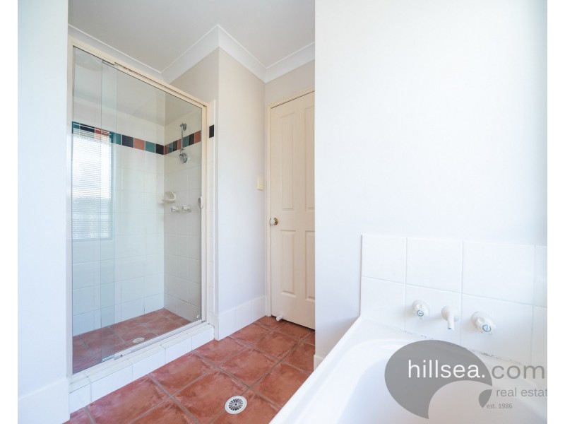 82 Serafina Drive, Helensvale QLD 4212