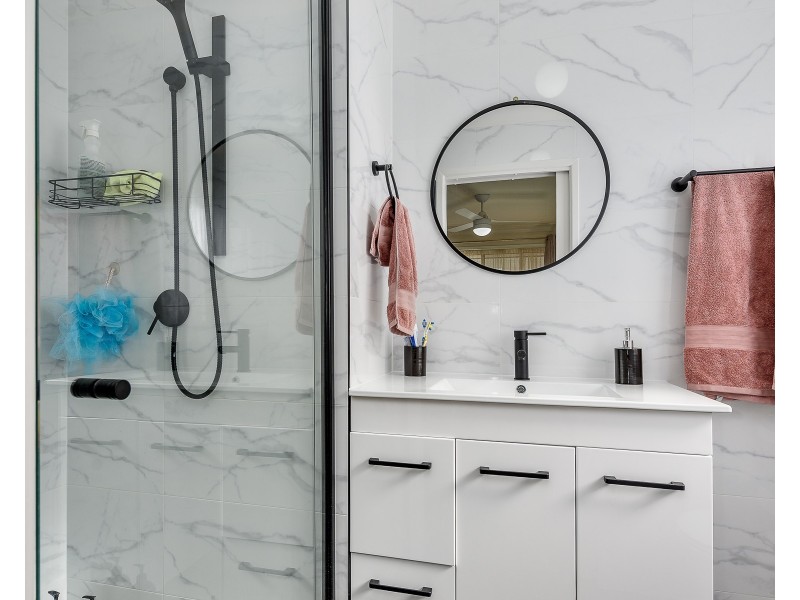 4/167-175 Central Street, Labrador QLD 4215