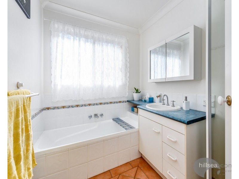 4/167-175 Central Street, Labrador QLD 4215