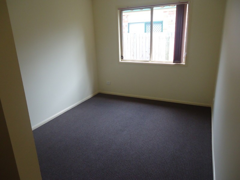 2/83 Cootharaba Drive, Helensvale QLD 4212