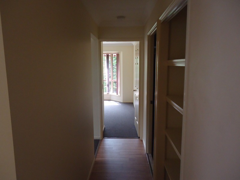 2/83 Cootharaba Drive, Helensvale QLD 4212