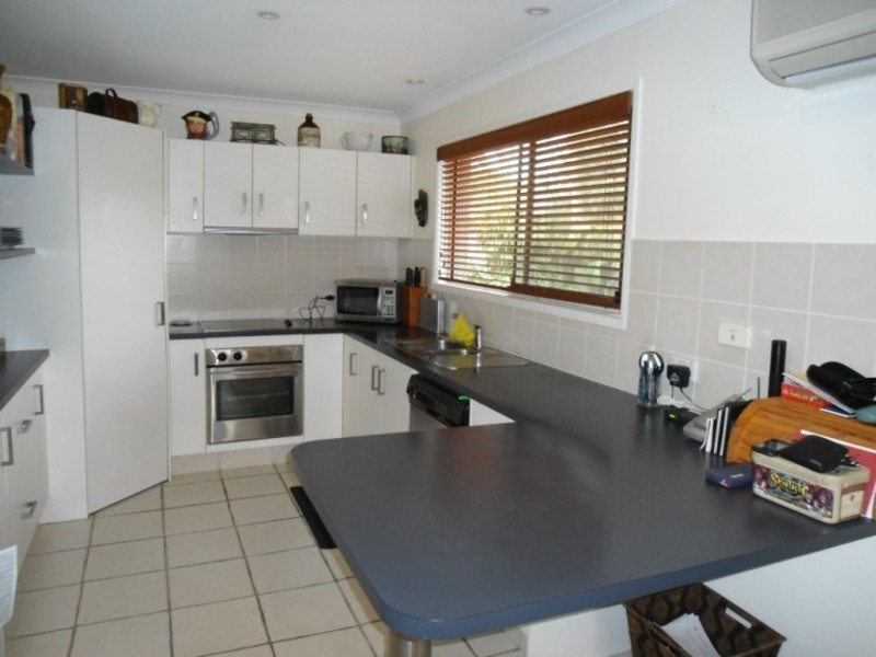 34 Thrush Avenue, Paradise Point QLD 4216