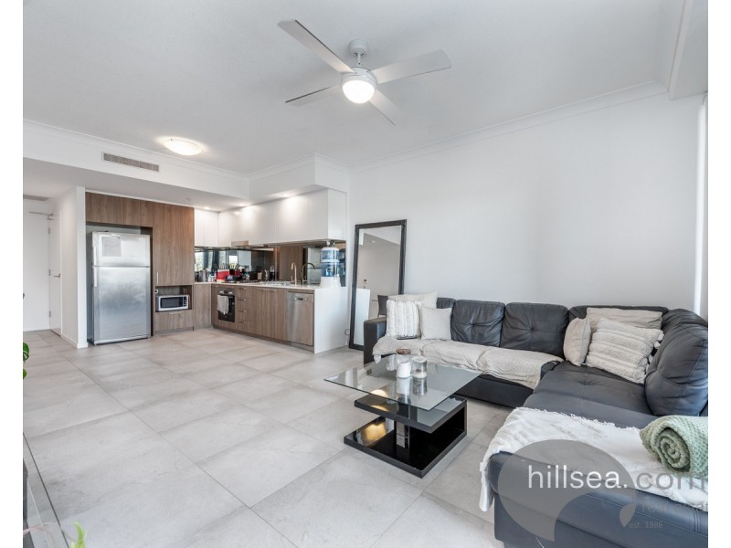 304/372 Marine Parade, Labrador QLD 4215