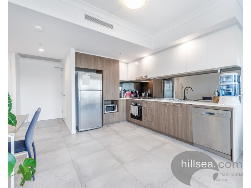 304/372 Marine Parade, Labrador QLD 4215