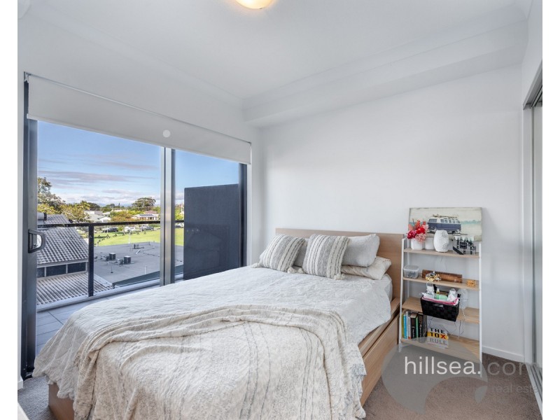 304/372 Marine Parade, Labrador QLD 4215