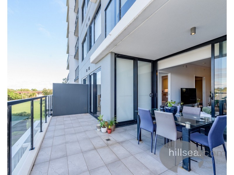 304/372 Marine Parade, Labrador QLD 4215