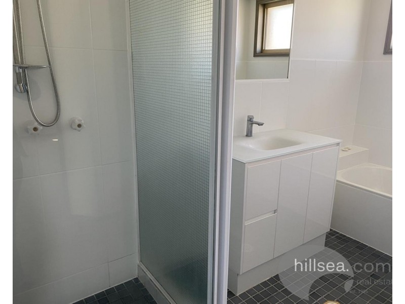10/13 Stephanie Court, Labrador QLD 4215