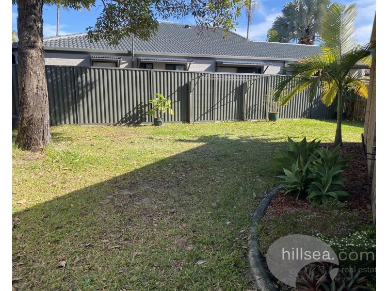 10/13 Stephanie Court, Labrador QLD 4215