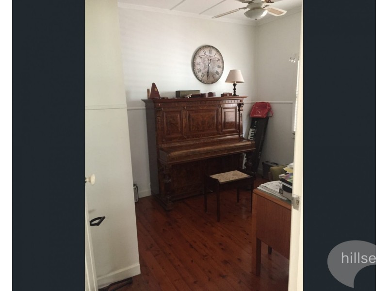 5 Kerr Avenue, Southport QLD 4215