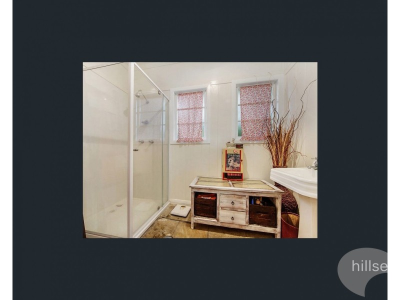 5 Kerr Avenue, Southport QLD 4215