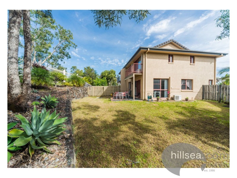 2/107 Greenacre  Drive, Parkwood QLD 4214