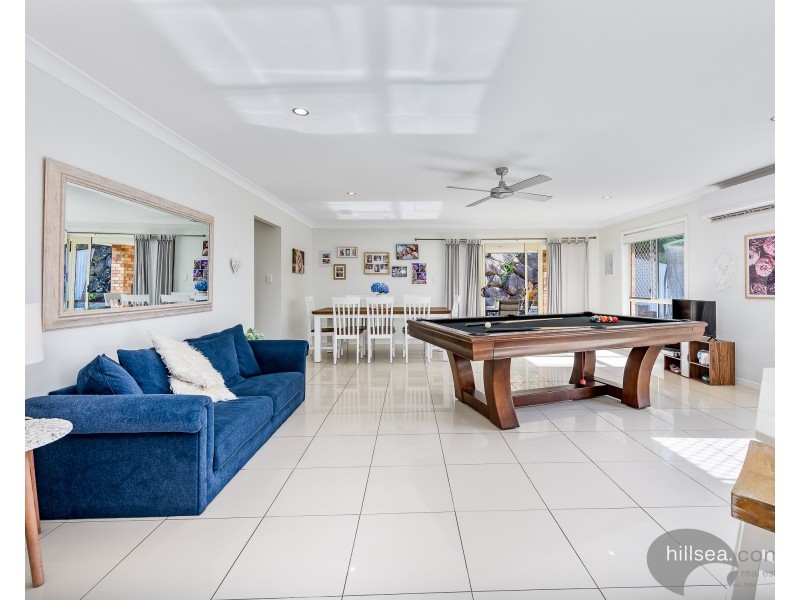 10 Southern Lights Drive, Pimpama QLD 4209