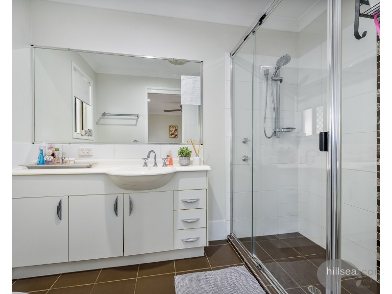 10 Southern Lights Drive, Pimpama QLD 4209