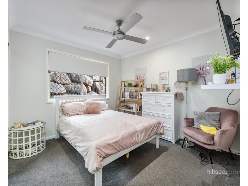 10 Southern Lights Drive, Pimpama QLD 4209