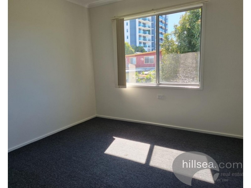 6/13 Central Street, Labrador QLD 4215