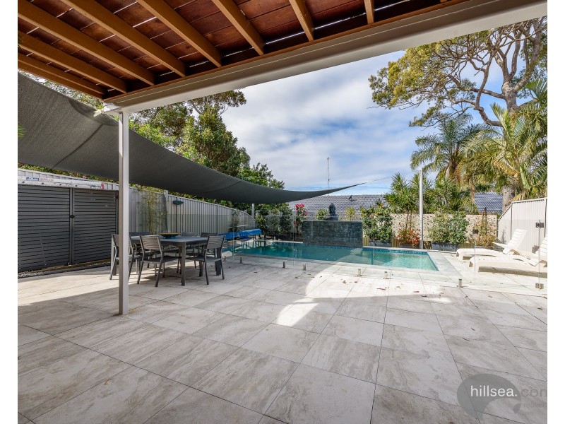 485 Pine Ridge Road, Runaway Bay QLD 4216