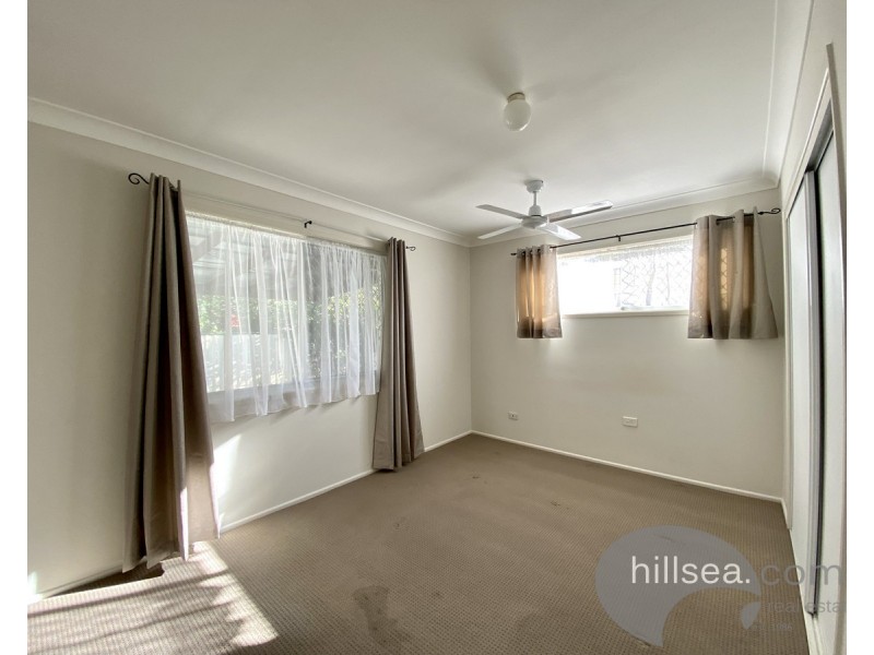 2/4 Geoffrey Avenue, Southport QLD 4215