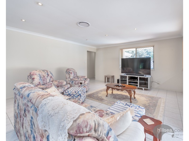 28 Urangan Court, Helensvale QLD 4212