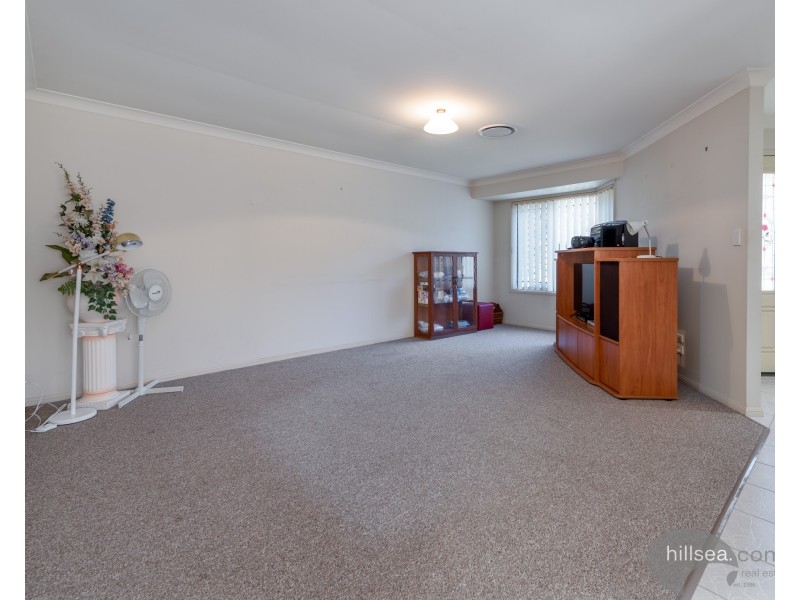28 Urangan Court, Helensvale QLD 4212