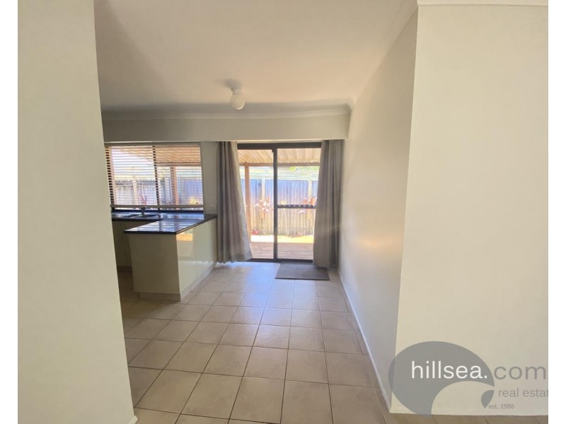 2/25 Telopea Street, Labrador QLD 4215