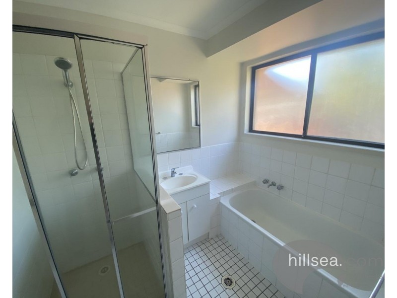 2/25 Telopea Street, Labrador QLD 4215