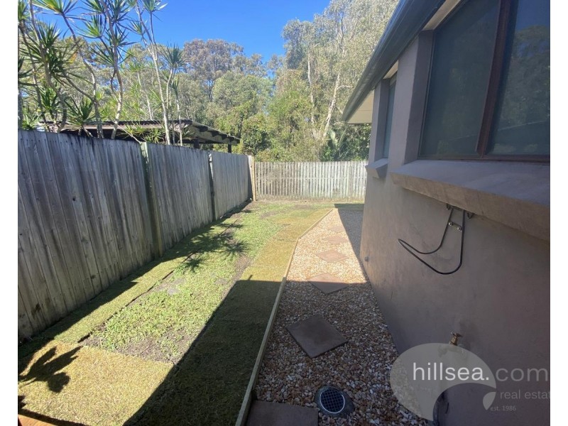 2/25 Telopea Street, Labrador QLD 4215