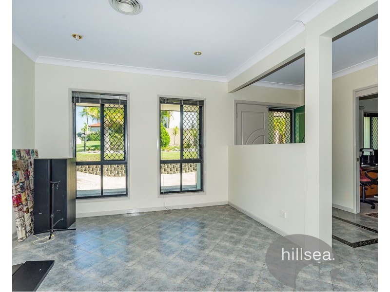 18 Little Hampton Court, Arundel QLD 4214
