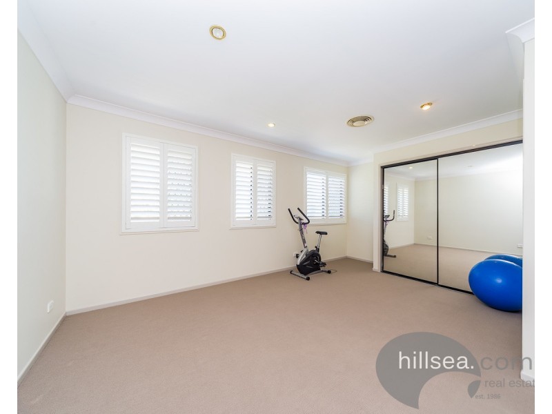 18 Little Hampton Court, Arundel QLD 4214