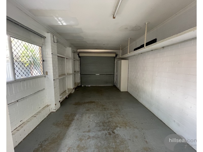 2/110 Kumbari Avenue, Labrador QLD 4215