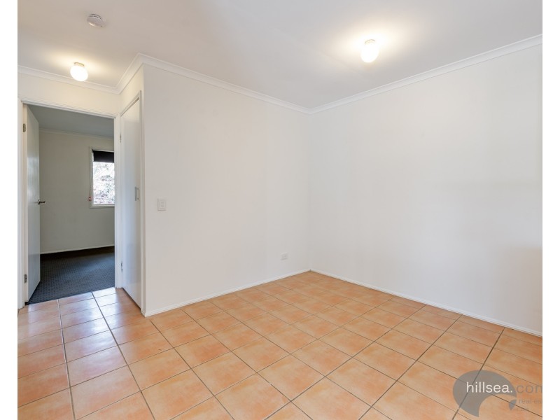 2/2 Oscar Court, Oxenford QLD 4210