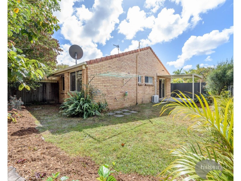 2/2 Oscar Court, Oxenford QLD 4210