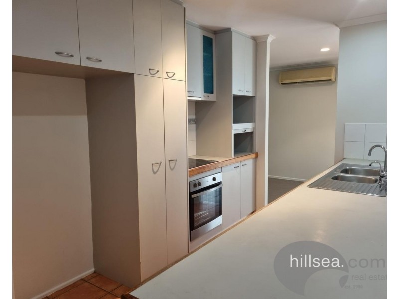 4 Crampton Court, Parkwood QLD 4214