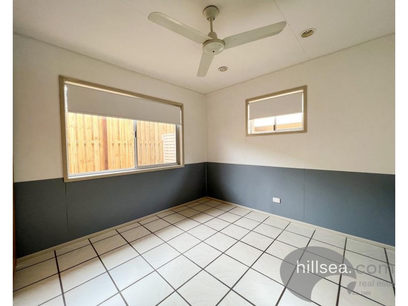 1/98 Imperial Parade, Labrador QLD 4215