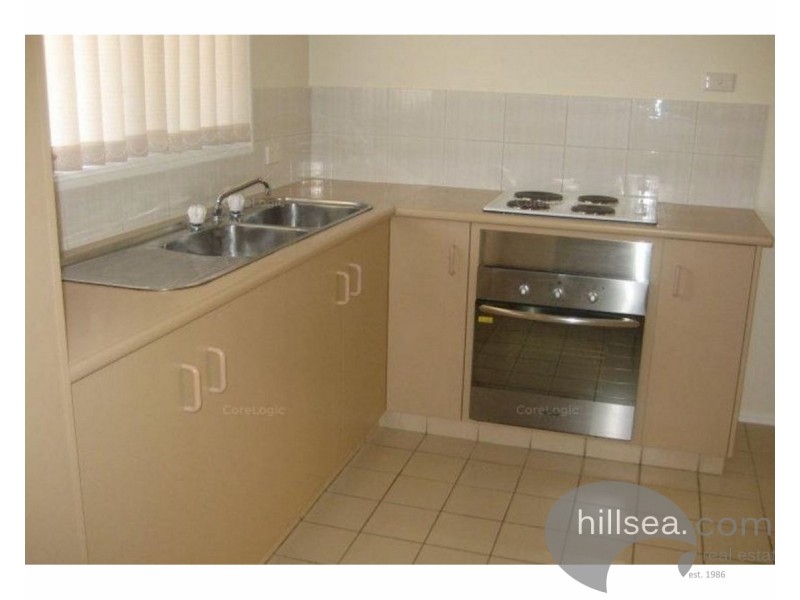 1/11 Riccarton Place, Labrador QLD 4215