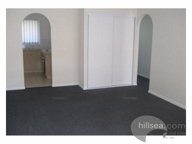 1/11 Riccarton Place, Labrador QLD 4215