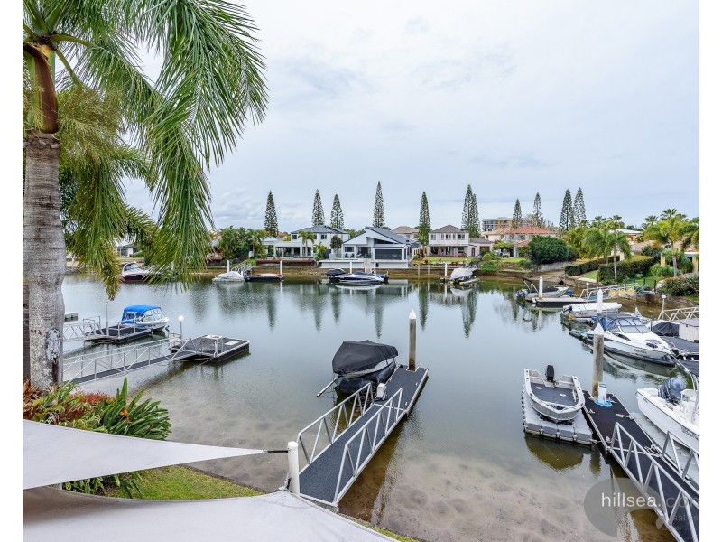 27/76 Bayview Street, Runaway Bay QLD 4216