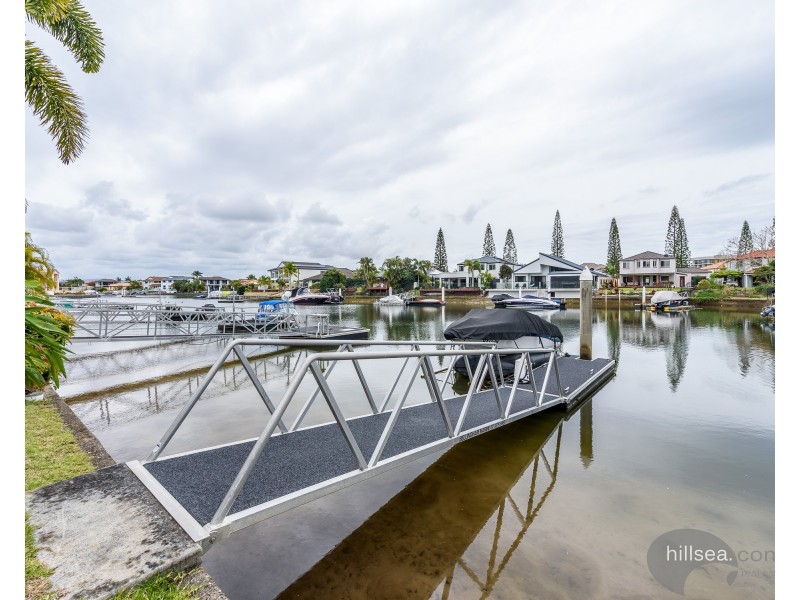 27/76 Bayview Street, Runaway Bay QLD 4216