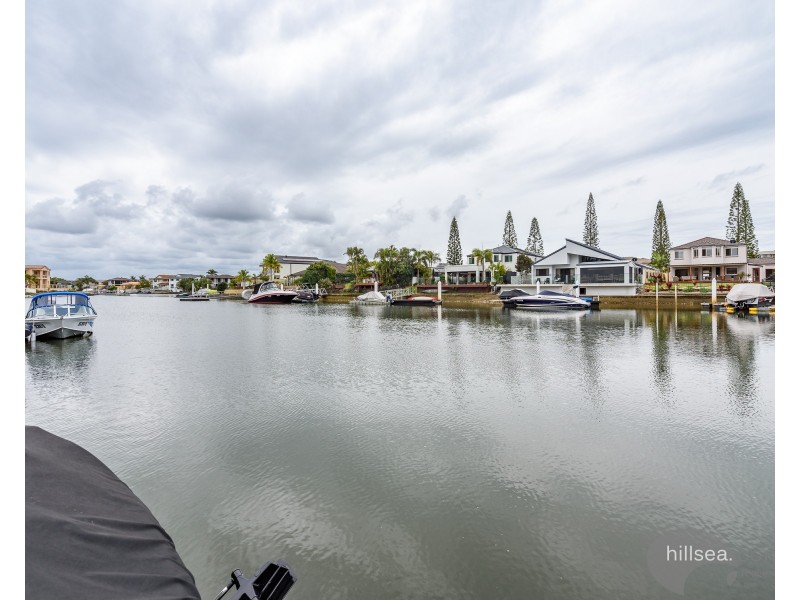 27/76 Bayview Street, Runaway Bay QLD 4216