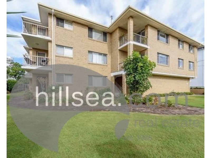 2/24 Madang Crescent, Runaway Bay QLD 4216