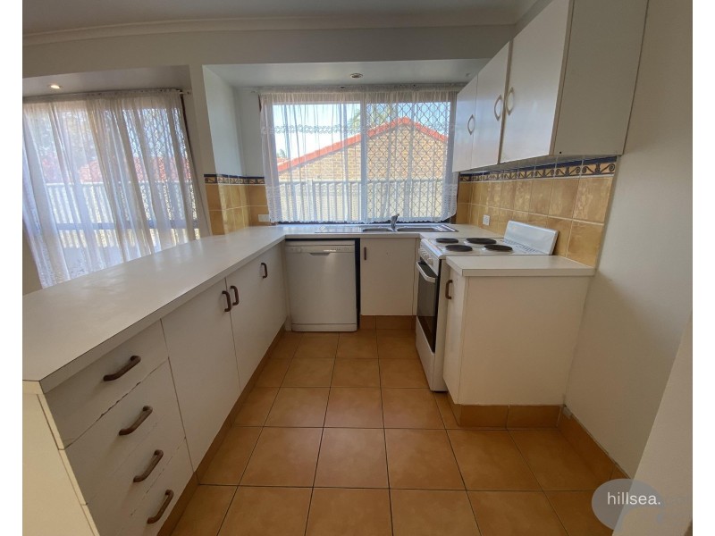 2/32 Callistemon Court, Arundel QLD 4214